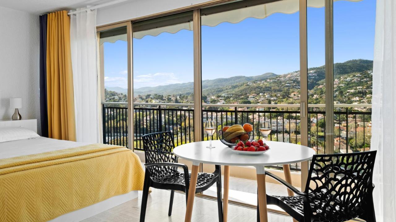 Cannes Marina Appart Hotel Mandelieu Luaran gambar